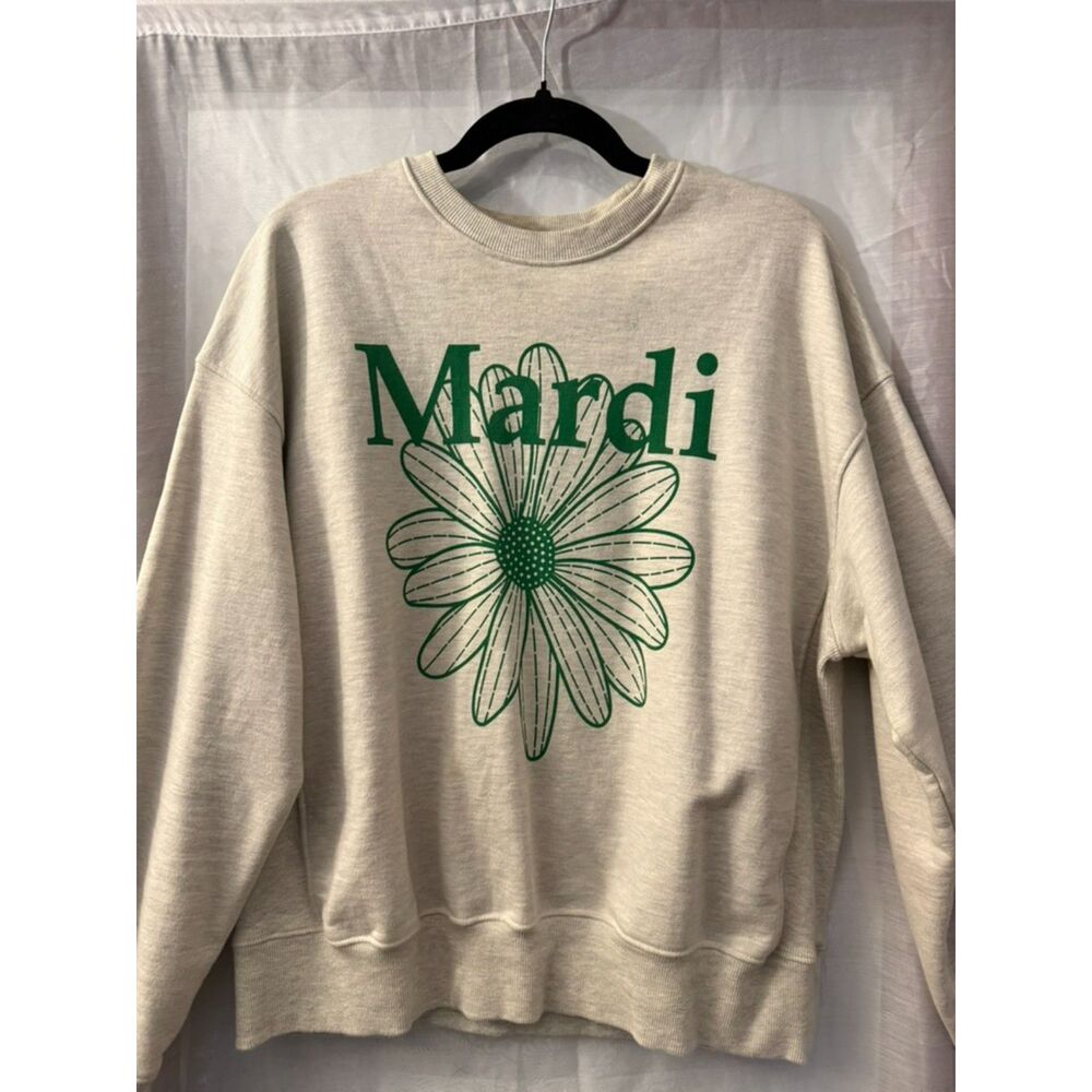Mardi Mercredi Gray Green Flower Graphic Crewneck Sweatshirt